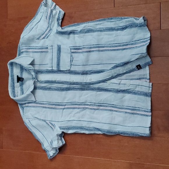 Boys Short Sleeve Button Down Shirts - Picture 6 of 11